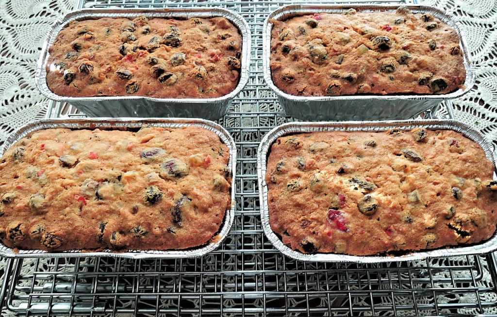 Bizcocho de canela y pasas de corinto el delicioso postre que nadie rechazará