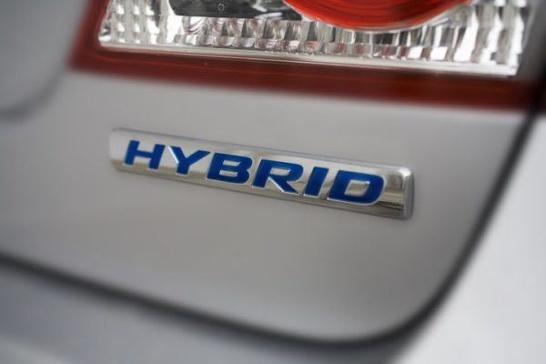 Cómo funciona un coche híbrido