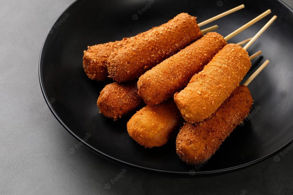 Perritos calientes rebozados: el aperitivo con el que sorprenderás a todo el mundo 