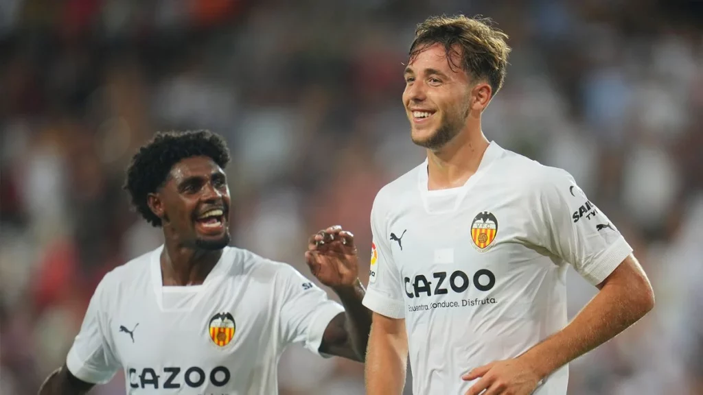 Qué es la 'cláusula del miedo' que aplica el Barcelona a sus jugadores 156 El Valencia tendría que pagar dinero