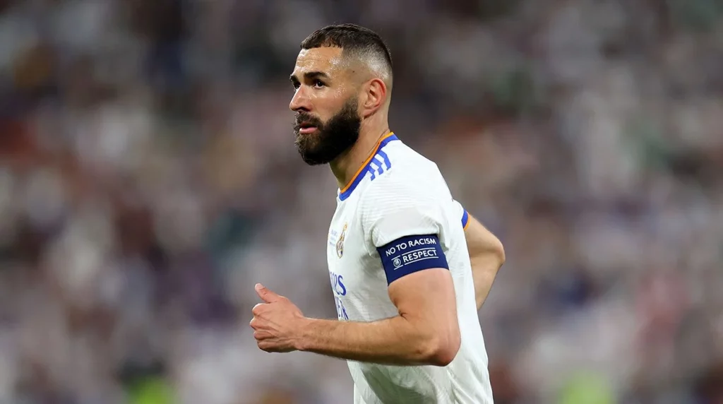 El mayor error de Florentino Pérez en este mercado de fichajes 99 El nativo de Lyon no podrá echarse al equipo solo