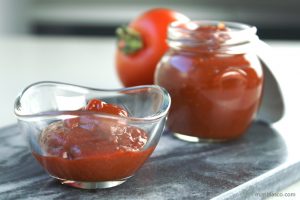 Este kétchup no querrás probarlo (pero se comía así)