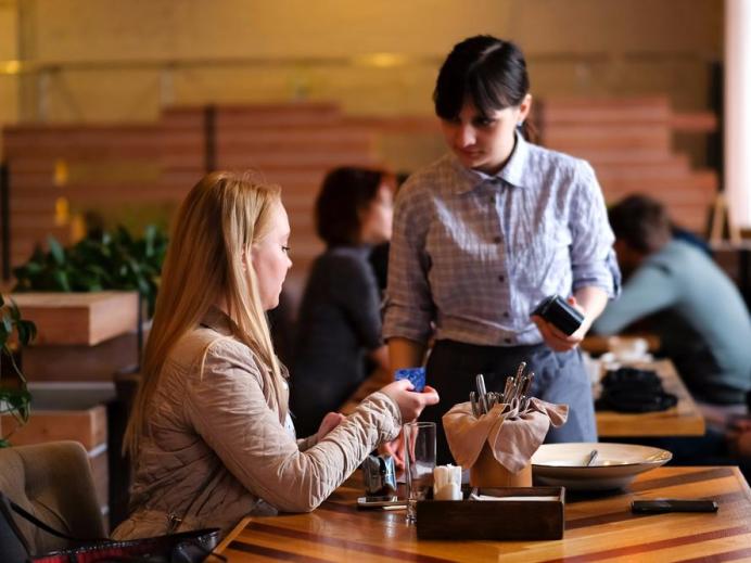 La famosa cuenta de Twitter SoyCamarero desvela un caso nunca visto de un restaurante de Barcelona