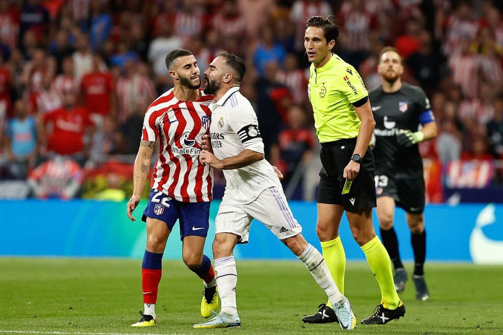 Hermoso se debate entre las aguas del acierto y el desastre 