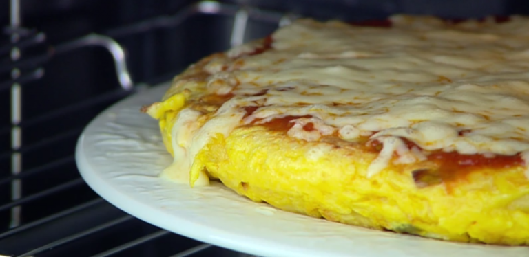 La tortilla de patatas hecha pizza de Arguiñano que ha batido récords