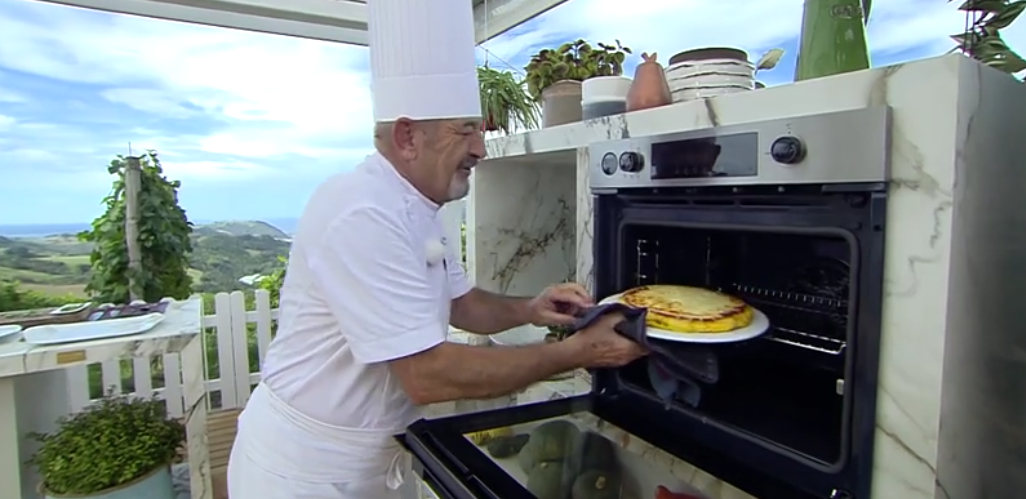 La tortilla de patatas hecha pizza de Arguiñano que ha batido récords