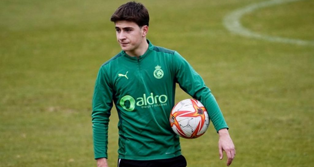 Lo que se ha visto del jugador no es suficiente como para dejarlo en la entidad culé