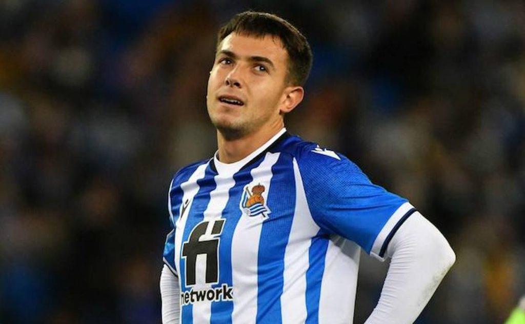 Martín Zubimendi, para el centro del campo 