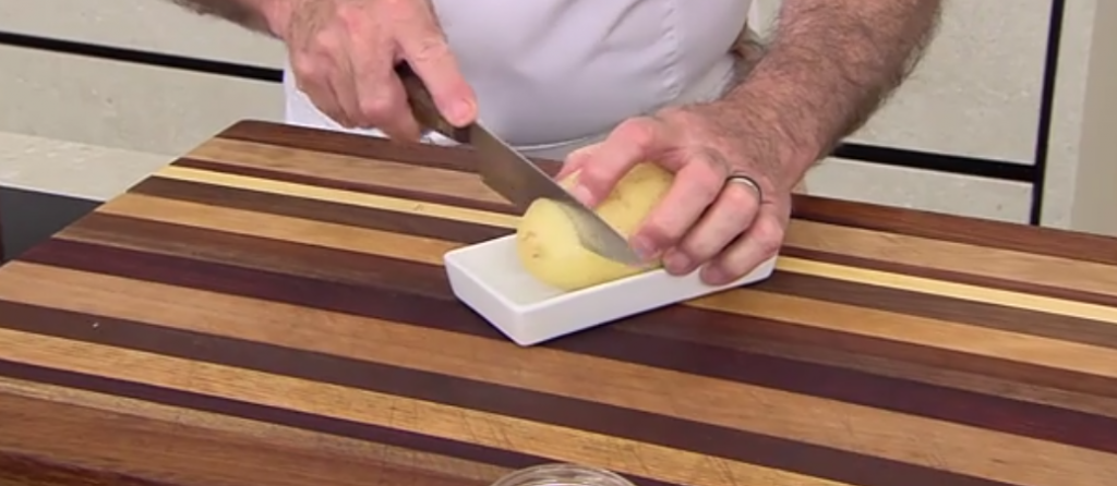 Patatas Hasselback: el toque de Arguiñano para que queden espectaculares