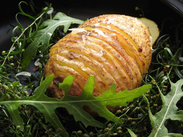 Patatas Hasselback: el toque de Arguiñano para que queden espectaculares