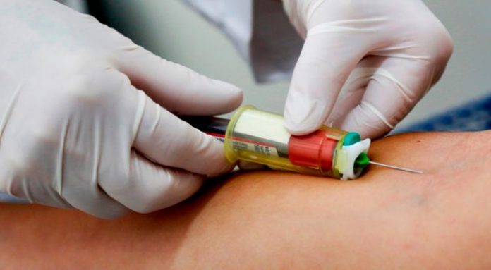 ¿Los que tienen sangre dorada pueden recibir transfusiones de cualquier tipo?