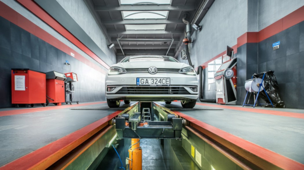 La ITV se pone dura: esto es lo que vigilarán ahora en tu coche 21 Solo coches posteriores a 2006