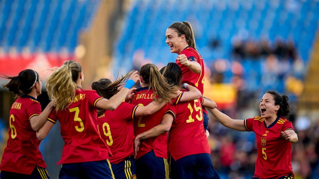 Tendrían que pedir perdón para regresar a la Selección Español