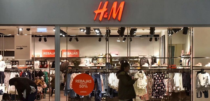 Los zapatos de H&M que clonan a Versace por solo 40 euros
