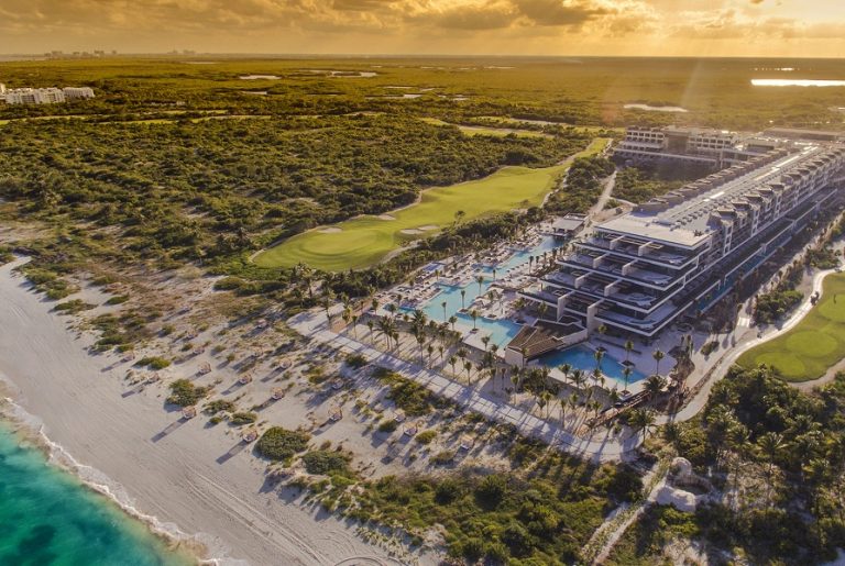 Atelier de Hoteles implementa su servicio de mayordomo y el innovador concepto llamado Signature Upscale Minibar