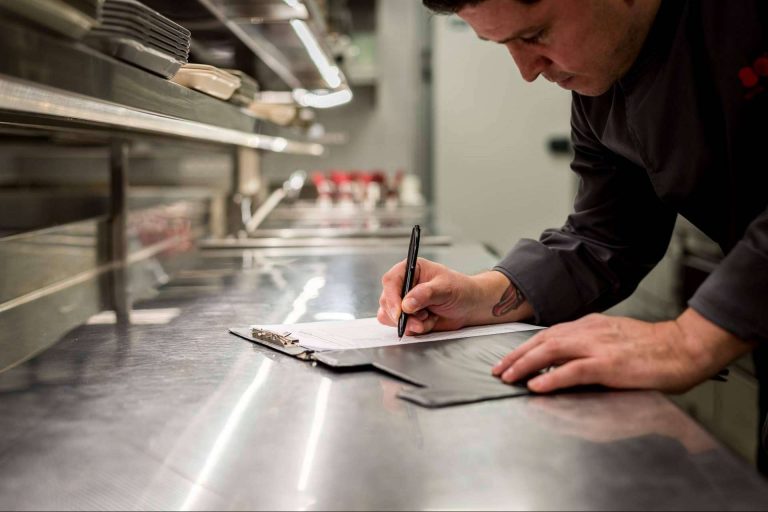 Piola App, la aplicación para restaurantes que permite administrar pedidos y gestionar clientes de forma eficiente