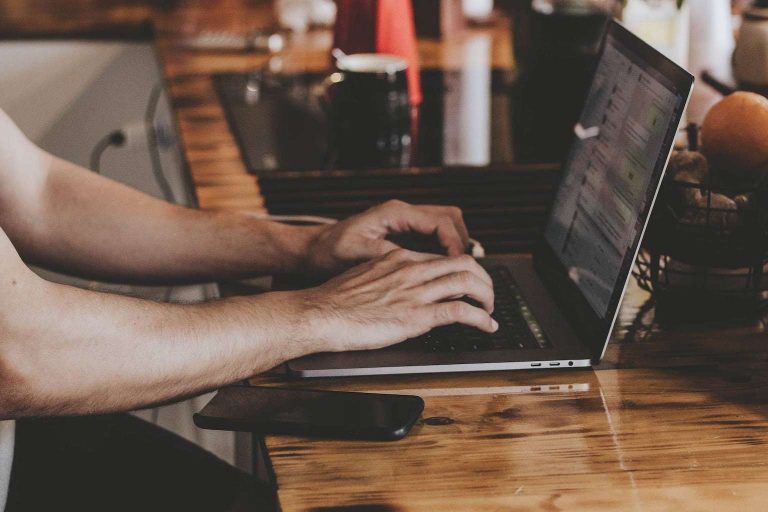 La empresa Jet Computer ofrece equipos reacondicionados para la vuelta al cole