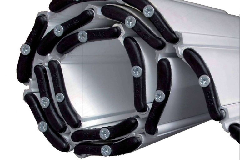 Instalar persianas de seguridad para proteger la casa de posibles robos, de la mano de Mosquiteras Baratas