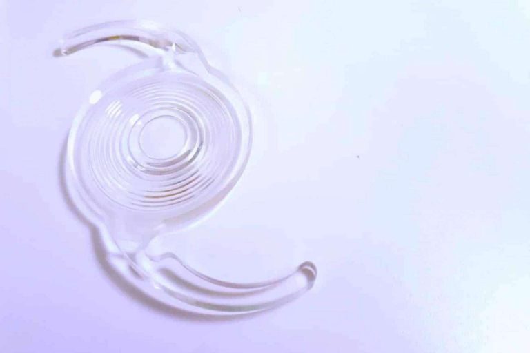Hospital Universitari Dexeus, expertos en implante de lentes trifocales para cataratas y presbicia