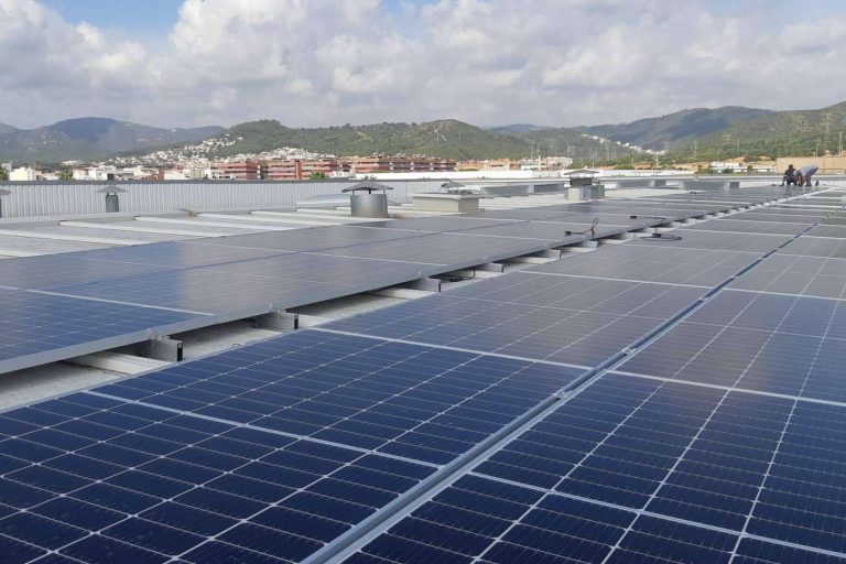 Scent Emotions culmina la primera fase de instalación de sus placas fotovoltaicas