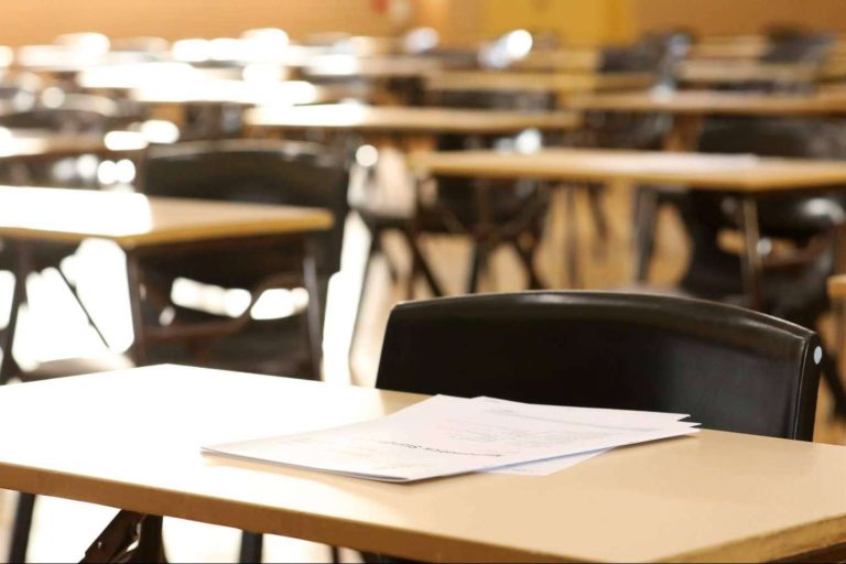 Una de las academias de oposiciones líderes en porcentaje de aprobados online es ENSAL