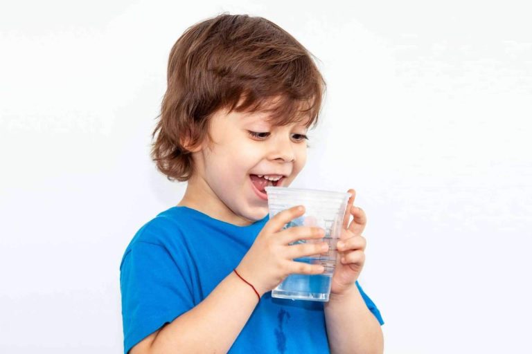 Las fuentes de agua para el hogar de Acquajet ayudan a una mejor hidratación infantil