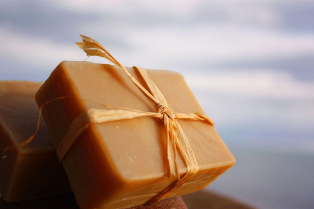 El secreto para que tus toallas no pierdan el color es este