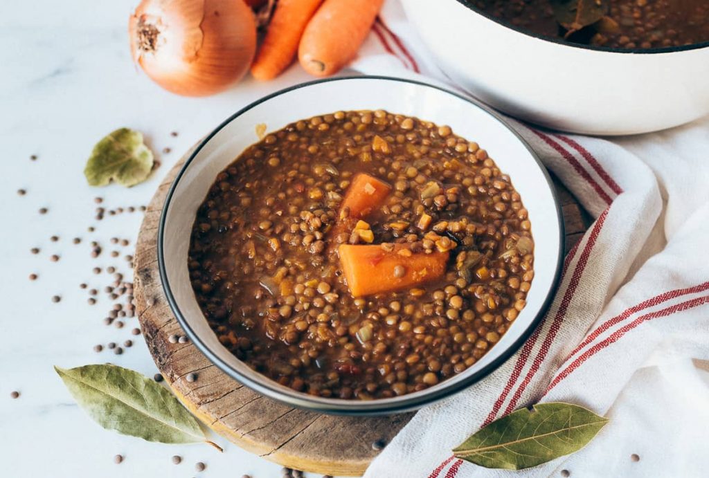 lentejas con verduras vegetarianas