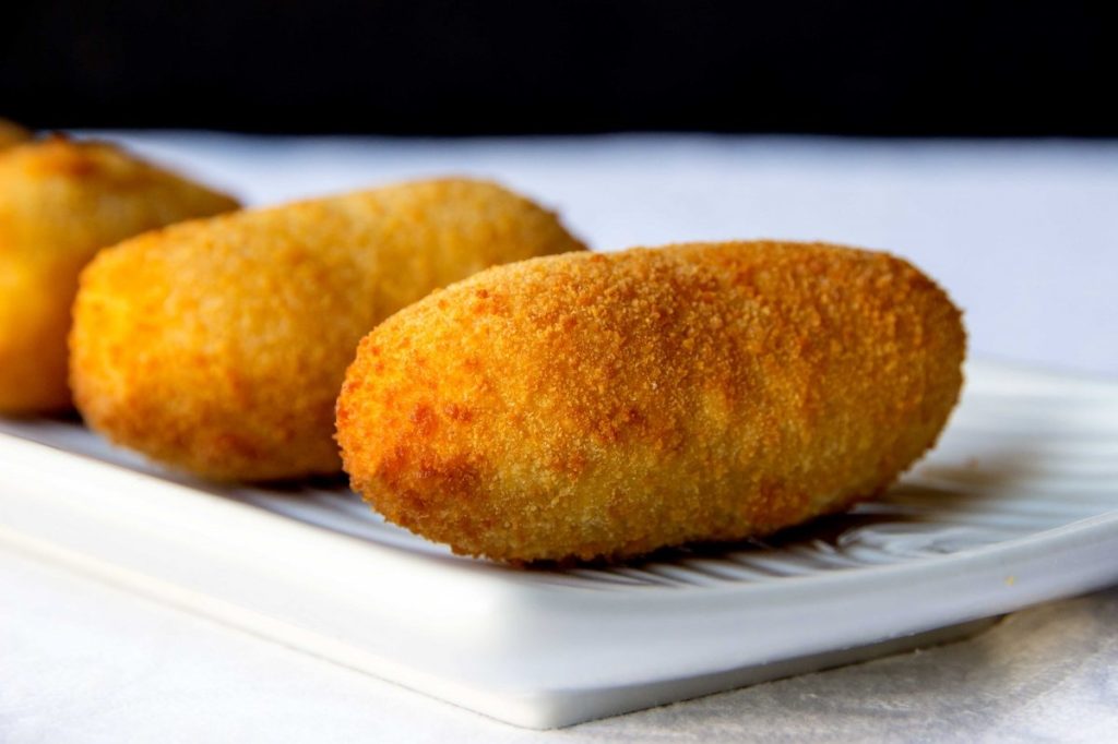 presentacion principal de las croquetas de bacalao