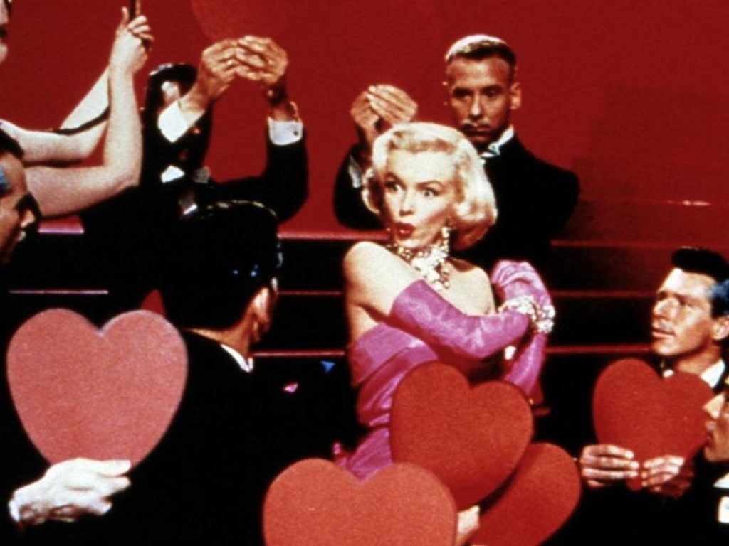 Los caballeros las prefieren rubias