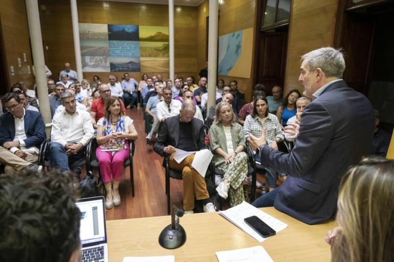 CC proclama a Fernando Clavijo como candidato a la Presidencia de Canarias