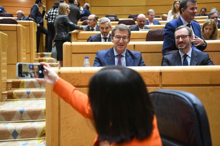 Feijóo ve injustas las medidas solo para trenes de Cercanías y pide a Sánchez trato similar en transporte por carretera