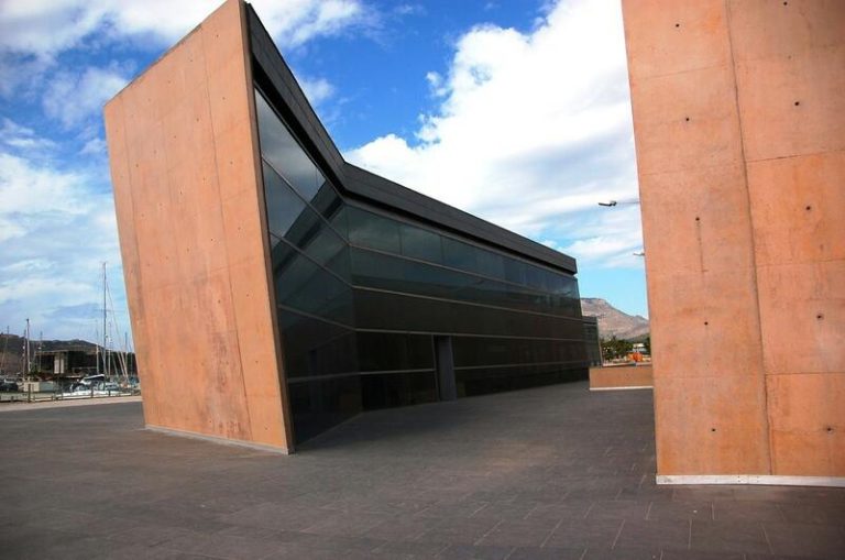 La Biblioteca Nacional, el Museo del Prado y el Reina Sofía abren mañana sus puertas con motivo del 12 de octubre