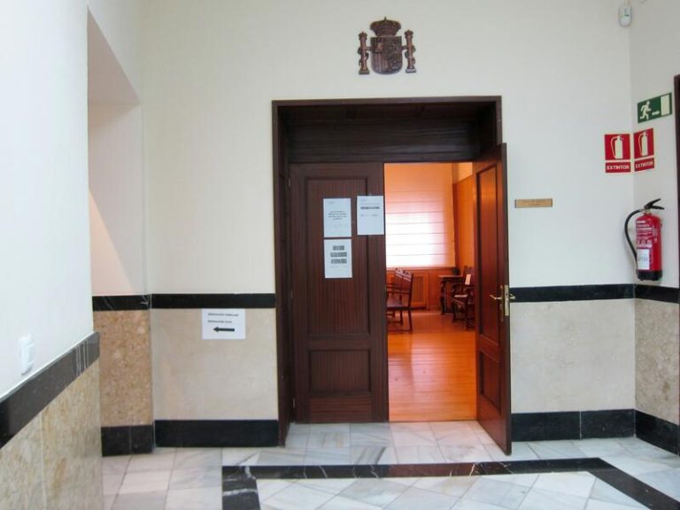 Solicitan tres años de cárcel para un matrimonio chino por explotación laboral de trabajadores sin días libres ni vacaciones