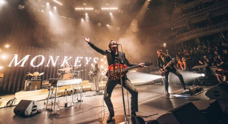 Los Arctic Monkeys regresan y no sabemos qué esperar