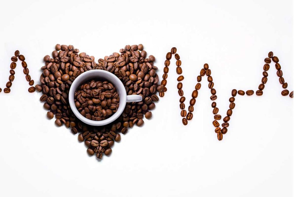 Esto es lo que le pasa a tu cuerpo si tomas demasiado café al día 37 Aumenta el riesgo de enfermedades cardiacas