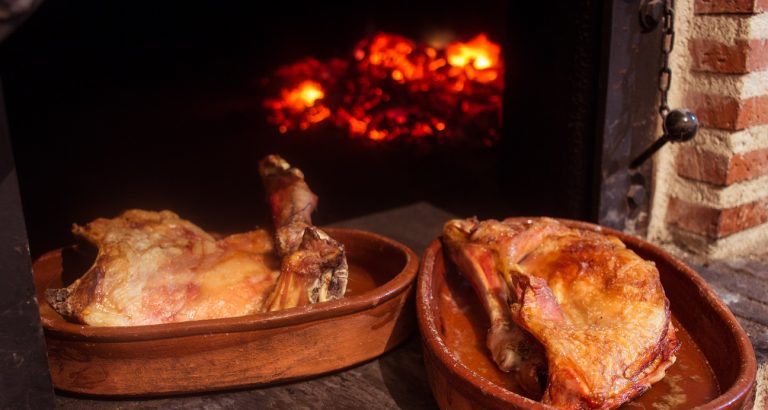 Cabrito lechal al horno: cómo prepararlo para que no se te queme o se seque