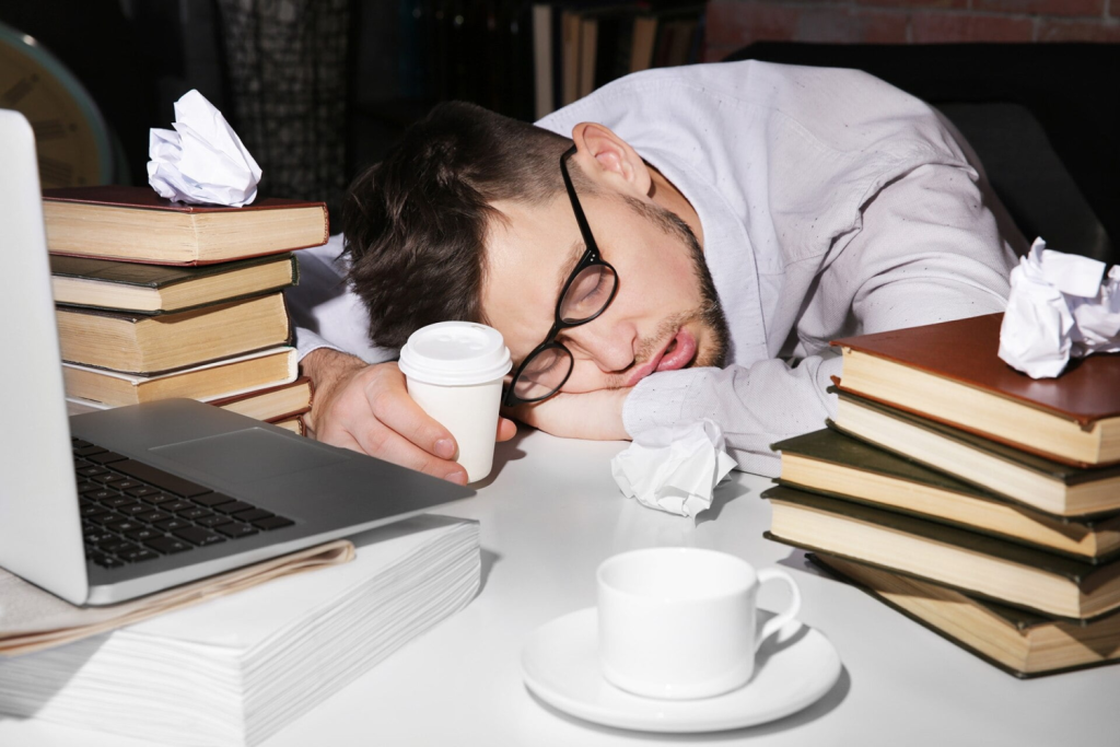 Esto es lo que le pasa a tu cuerpo si tomas demasiado café al día 35 Cansancio