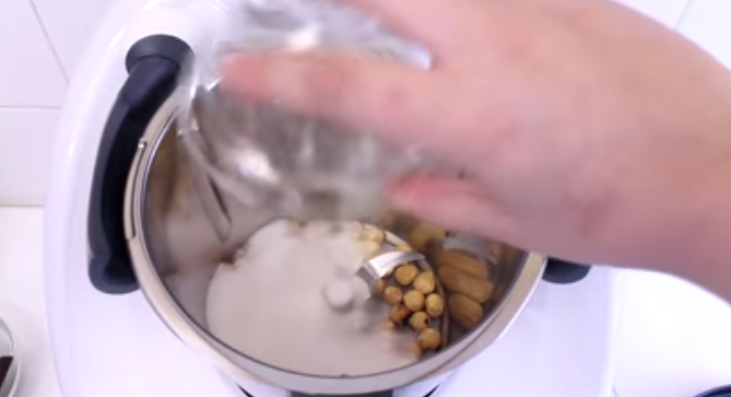 La Thermomix te permite hacer nocilla o nutella casera: su receta