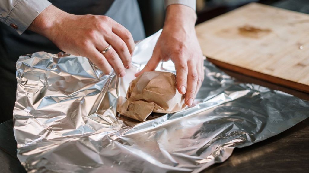 Los uso comunes del papel de aluminio