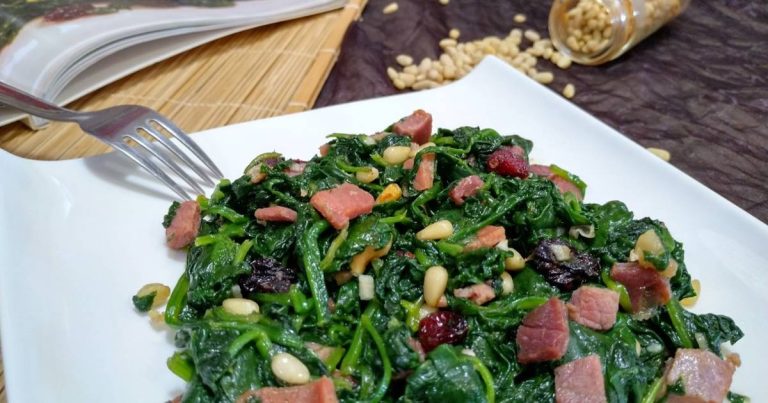 Espinacas a la catalana: la receta paso a paso