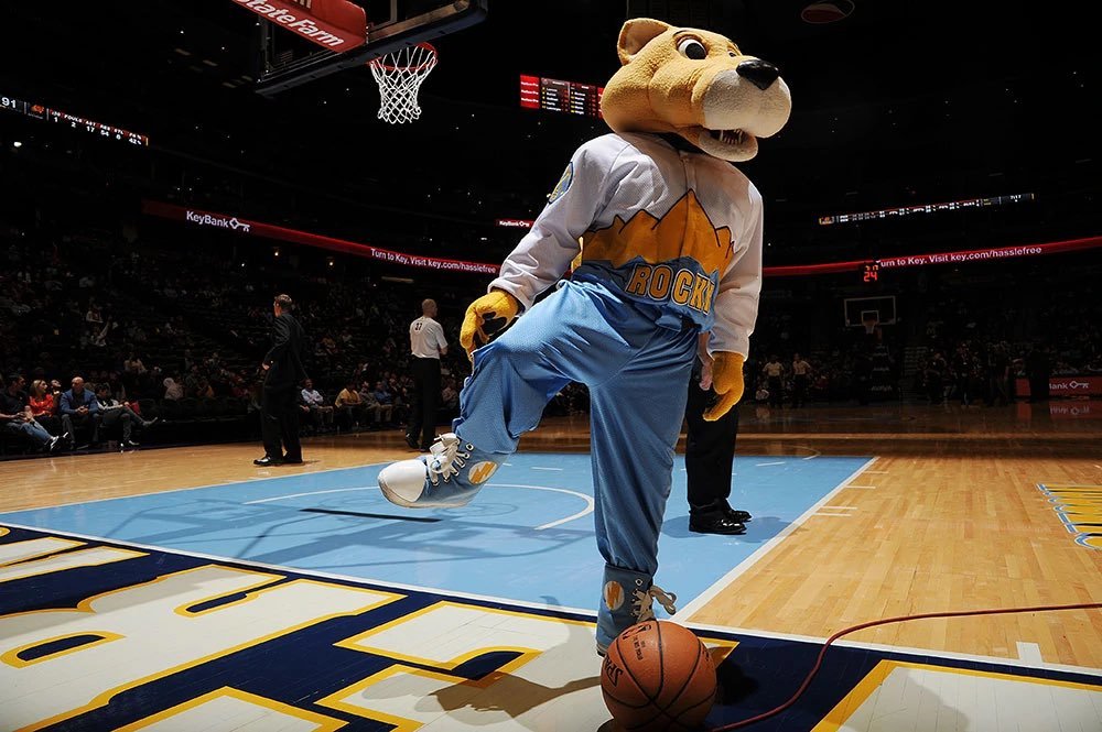 Este es el listado completo de todas las mascotas de la NBA 20 Otras mascotas de la NBA que son divertidas