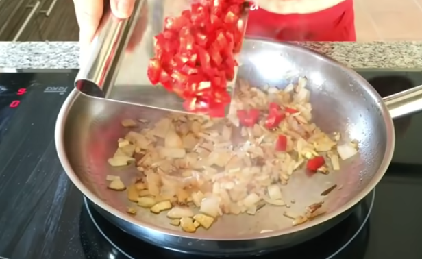 Fideos con lomo la receta de plato único que te llenará un montón