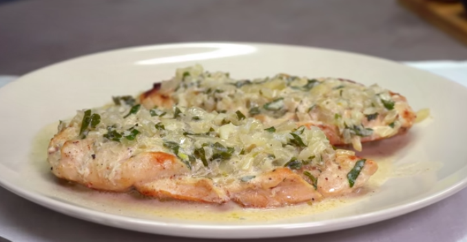 La receta de pechuga de pollo que nunca te sabrá seca