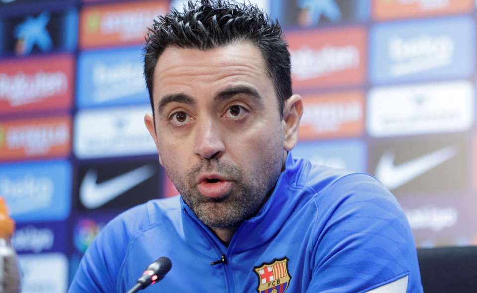 Los errores pesan más y Xavi entendería su destitución