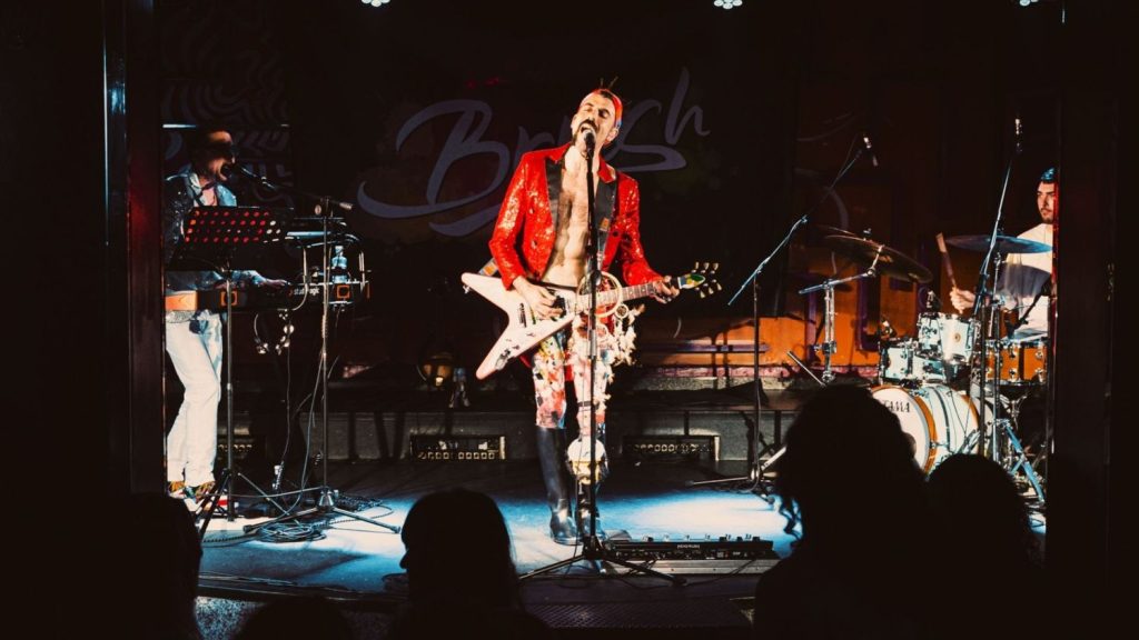 Brush, la banda madrileña que cautiva con sus mezclas, saca nuevo single