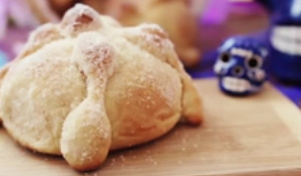 Pan de muerto: el plato típico Mexicano que puedes copiar el día de todos los santos