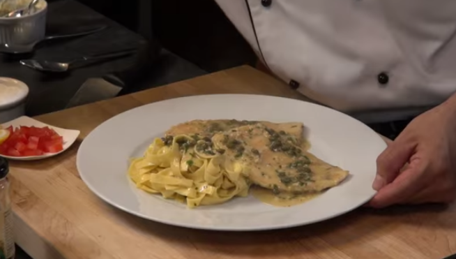 Pollo “piccata”: la comida de un solo plato que te va a sorprender