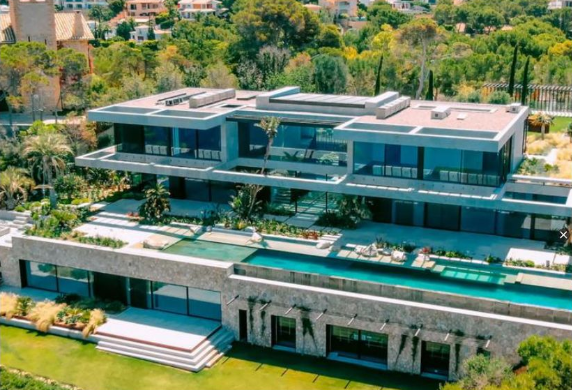 Condena al banquero Andrea Orcel por un impago en su villa de Andratx