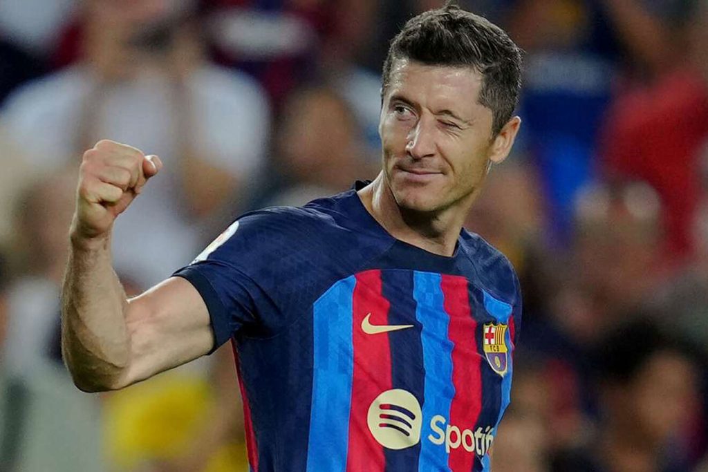 El extra que tendrá que pagarle el Barcelona a Lewandowski 243 Si Lewandowski sigue así, el Barcelona pagará más dinero